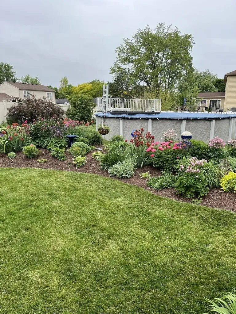 90 Rodenburg Road Roselle IL 60172