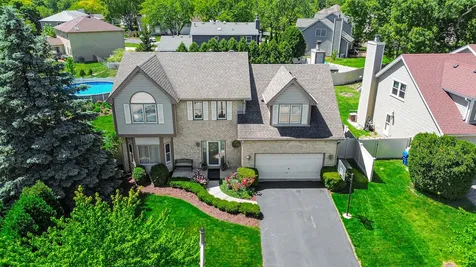 90 Rodenburg Road Roselle IL 60172
