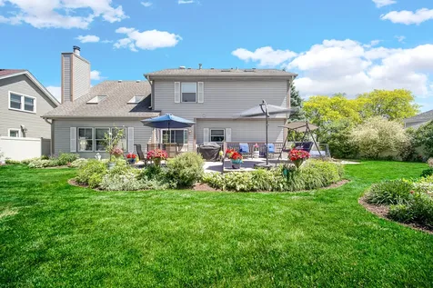 90 Rodenburg Road Roselle IL 60172