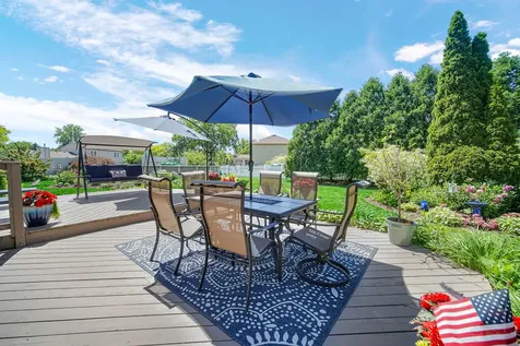90 Rodenburg Road Roselle IL 60172
