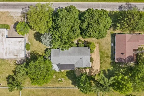 492 North 23rd Road Oglesby IL 61348