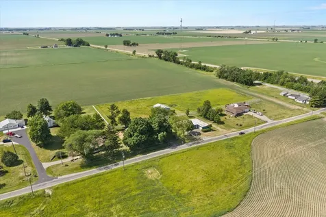 492 North 23rd Road Oglesby IL 61348