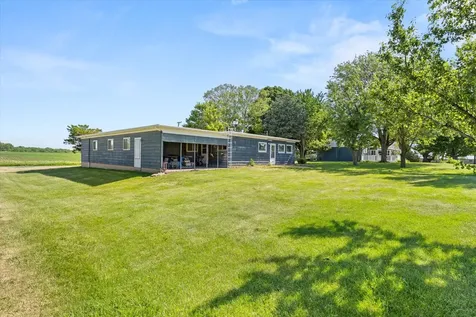 492 North 23rd Road Oglesby IL 61348