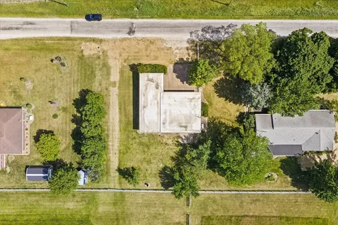 492 North 23rd Road Oglesby IL 61348