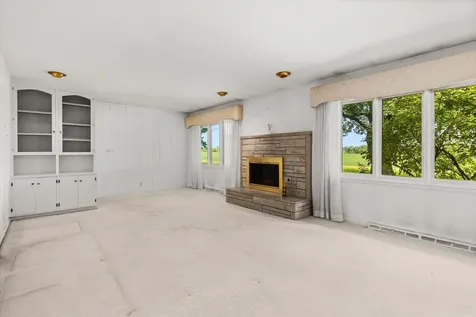492 North 23rd Road Oglesby IL 61348