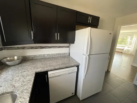 6106 North Damen Avenue Chicago IL 60659
