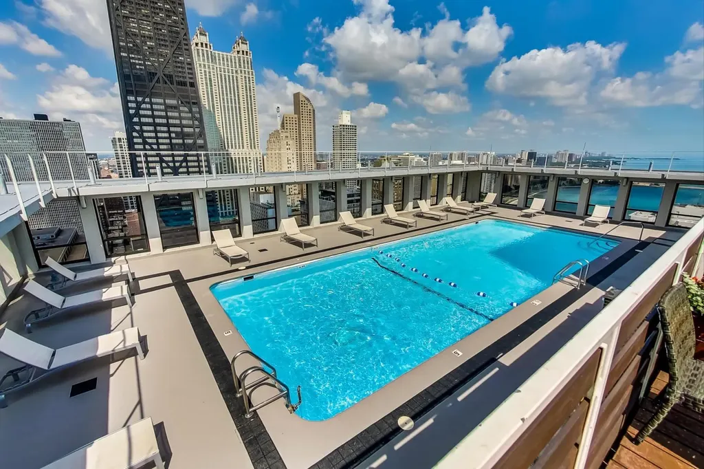 260 East Chestnut Street Chicago IL 60611