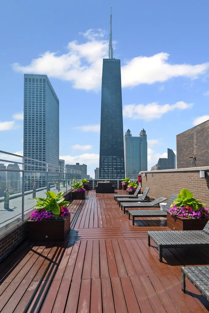 260 East Chestnut Street Chicago IL 60611