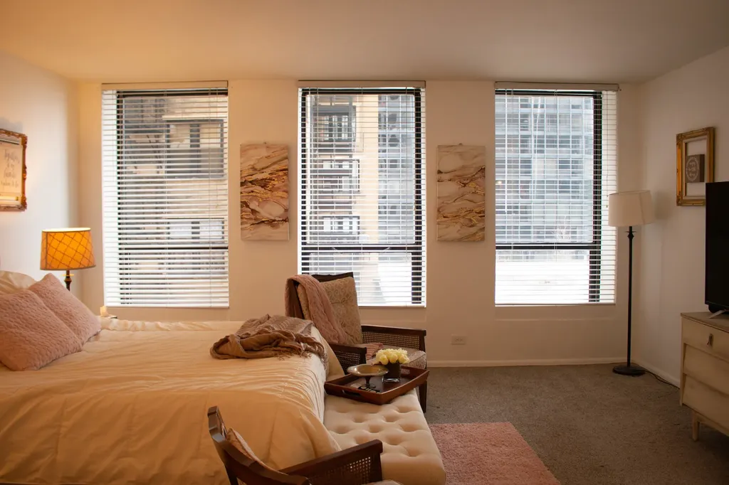 260 East Chestnut Street Chicago IL 60611