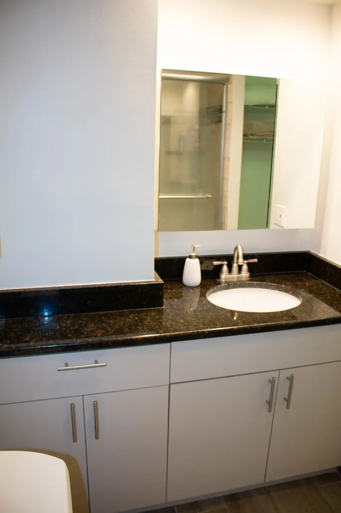 260 East Chestnut Street Chicago IL 60611