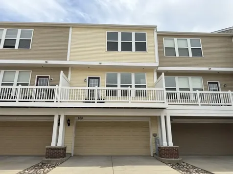 808 East Wing Street Arlington Heights IL 60004