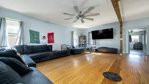 402 South Walnut Avenue Freeport IL 61032