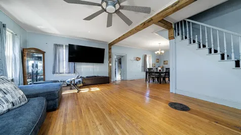 402 South Walnut Avenue Freeport IL 61032