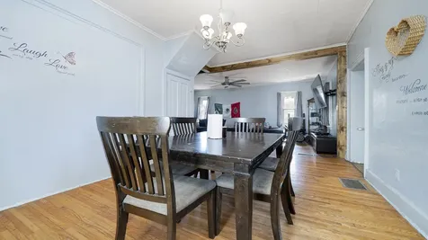 402 South Walnut Avenue Freeport IL 61032