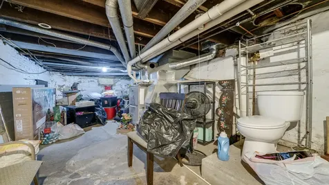 402 South Walnut Avenue Freeport IL 61032