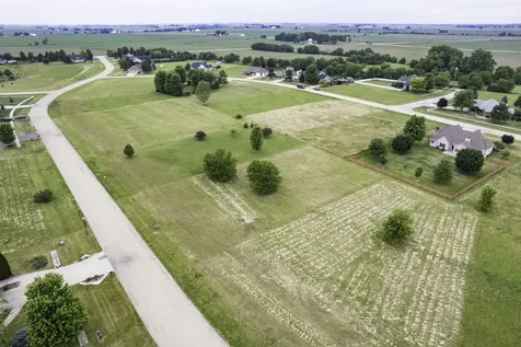 1010 Prairie View Drive Somonauk IL 60552