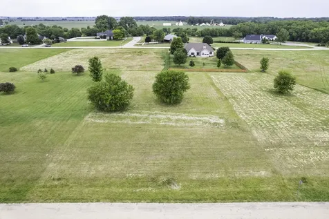 1010 Prairie View Drive Somonauk IL 60552