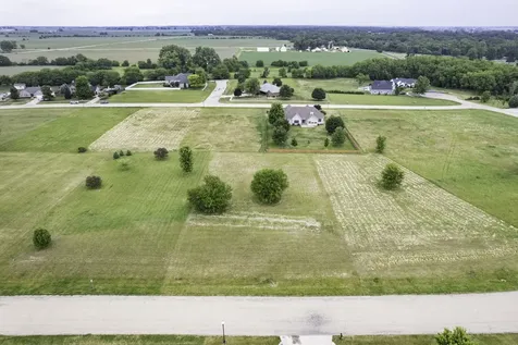 1010 Prairie View Drive Somonauk IL 60552