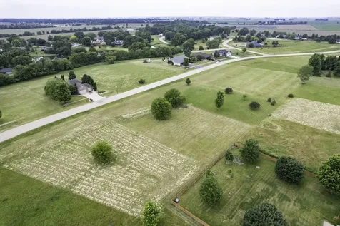 1010 Prairie View Drive Somonauk IL 60552