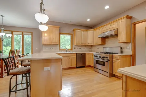 41 Park View Lane Hawthorn Woods IL 60047