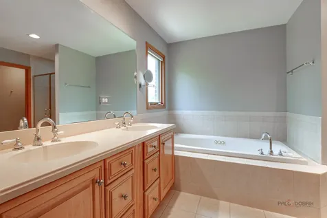 41 Park View Lane Hawthorn Woods IL 60047