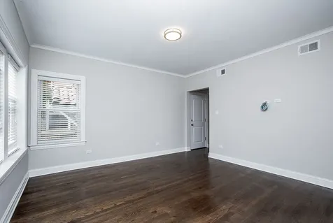 2648 West Lunt Avenue Chicago IL 60645