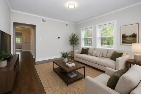 2648 West Lunt Avenue Chicago IL 60645