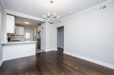 2648 West Lunt Avenue Chicago IL 60645