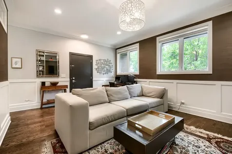 3737 North Damen Avenue Chicago IL 60618