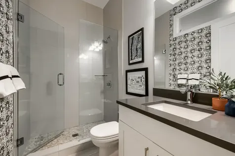 3737 North Damen Avenue Chicago IL 60618