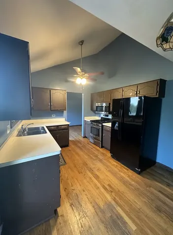 983 Valleyview Drive Bartlett IL 60103