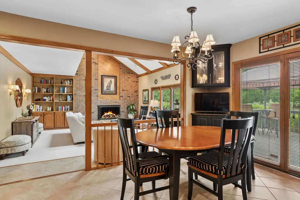 2238 Remington Drive Naperville IL 60565