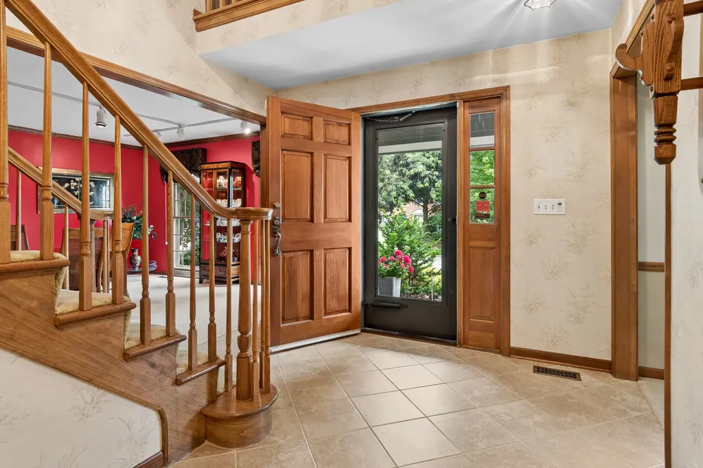 2238 Remington Drive Naperville IL 60565