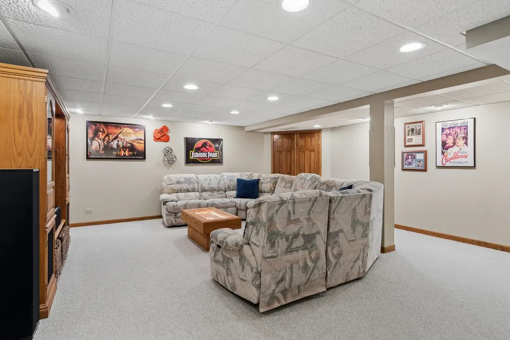 2238 Remington Drive Naperville IL 60565