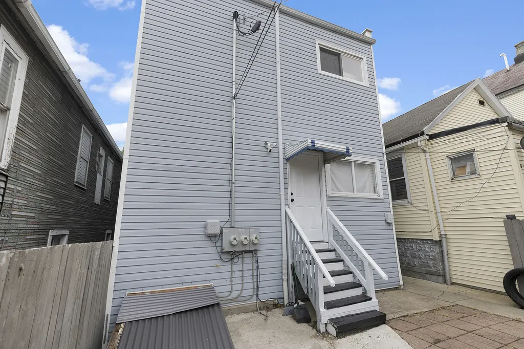 4716 South Loomis Boulevard Chicago IL 60609