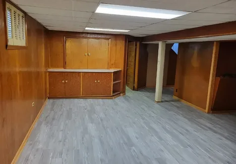 9035 South Euclid Avenue Chicago IL 60617