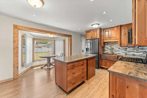 7717 West 81st Street Bridgeview IL 60455