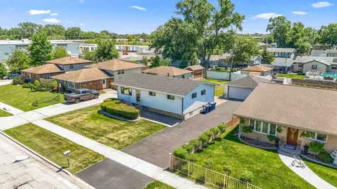 7717 West 81st Street Bridgeview IL 60455