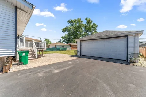 7717 West 81st Street Bridgeview IL 60455