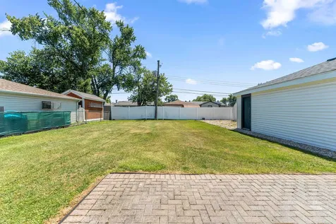 7717 West 81st Street Bridgeview IL 60455