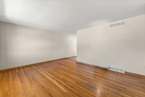 7717 West 81st Street Bridgeview IL 60455