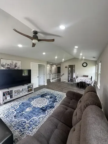 202 East Fabish Drive Buffalo Grove IL 60089