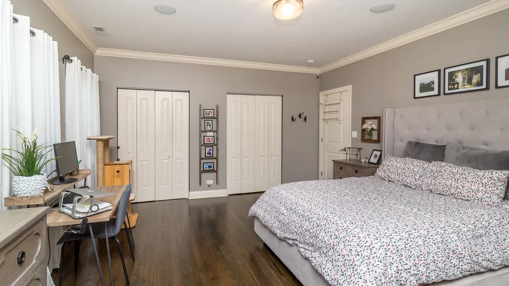 1639 West Granville Avenue Chicago IL 60660