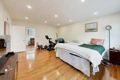 370 Park Avenue Highland Park IL 60035