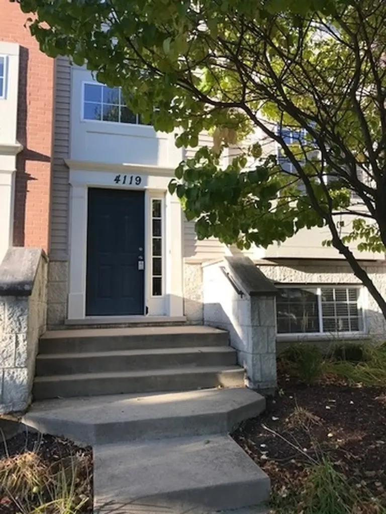 4119 Milford Lane Aurora IL 60504