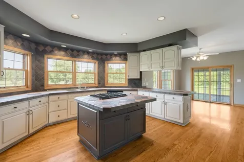 1848 East Offner Road Beecher IL 60401
