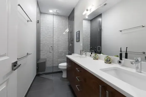 2534 North Linden Place Chicago IL 60647