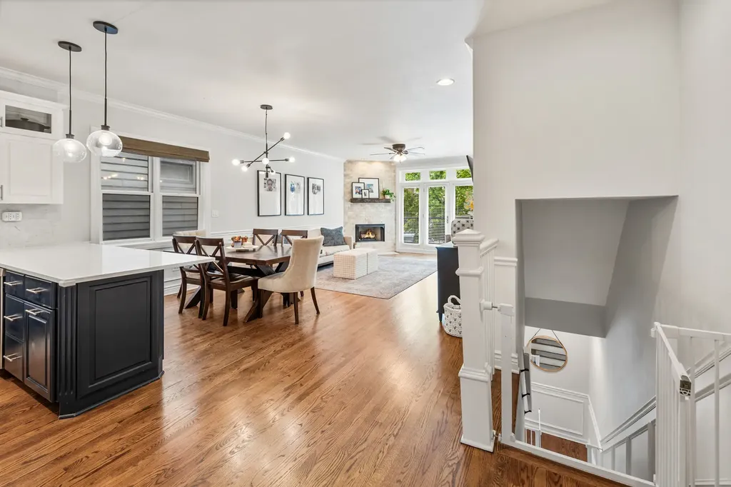 2114 West Erie Street Chicago IL 60612