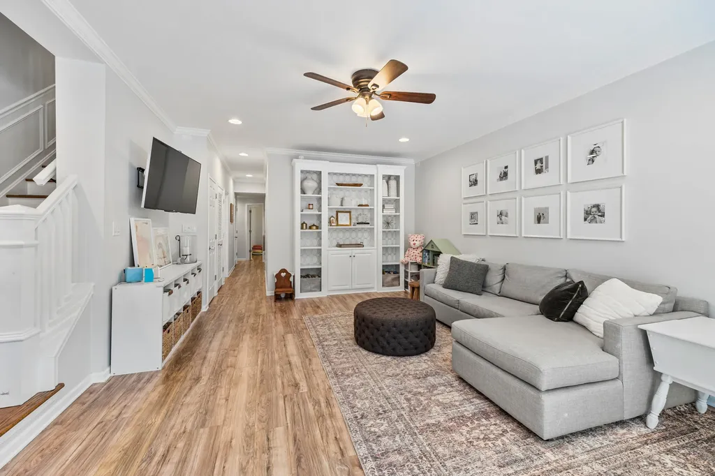 2114 West Erie Street Chicago IL 60612