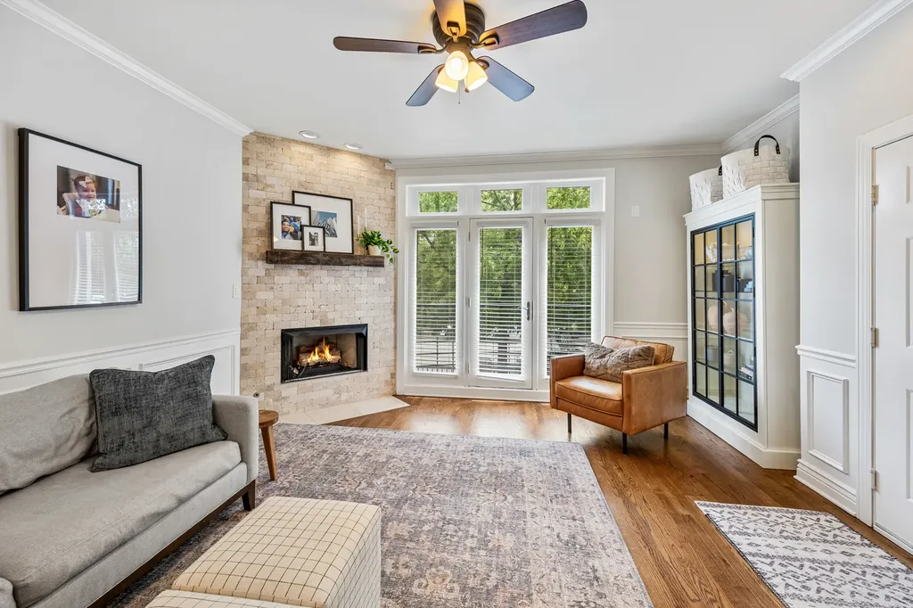 2114 West Erie Street Chicago IL 60612